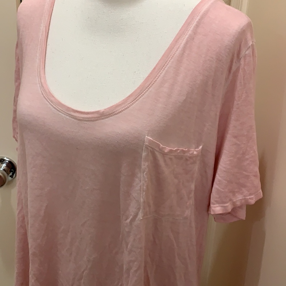 F21 plus high low top - Picture 2 of 7